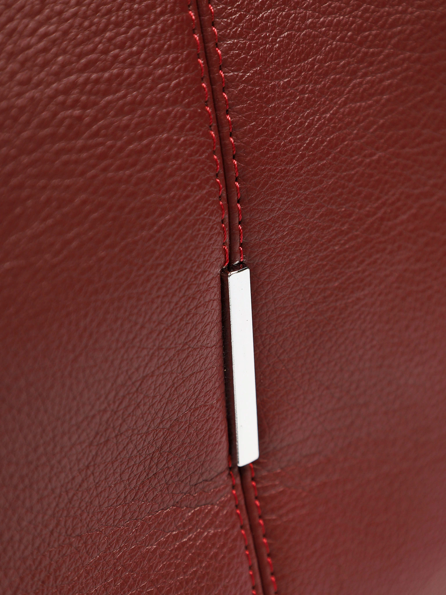 Сумка-кроссбоди с декоративным патчем в ассортименте